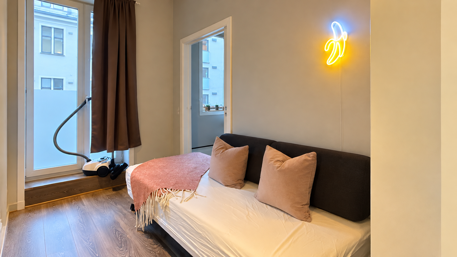 Copenhagen apartment: sofa and sleeping area